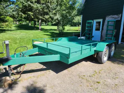 Remorque Artis sur pôle 6pi x 12 pi tout en acier, bien chaussé et freins électrique sur les 4 roues...