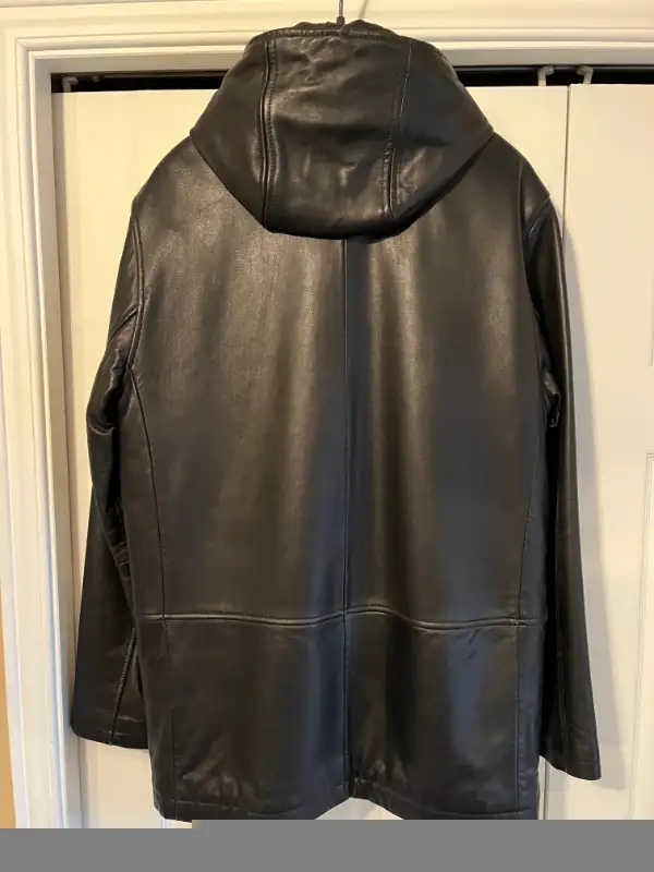 Danier Genuine Leather Coat (XS) in Men's in Oshawa / Durham Region - Image 3