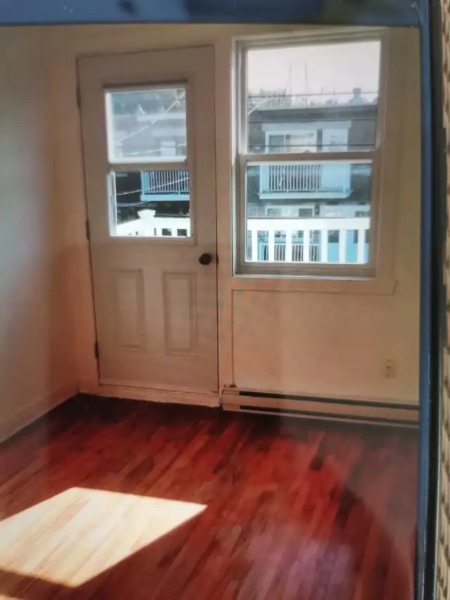 4  1/2 for rent in St- Michel, Montreal  in Long Term Rentals in City of Montréal - Image 7