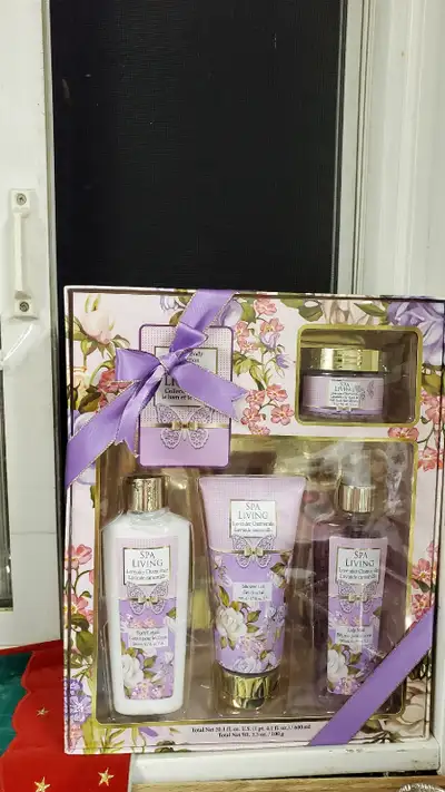 NEW LAVENDER BATH SET , View more
