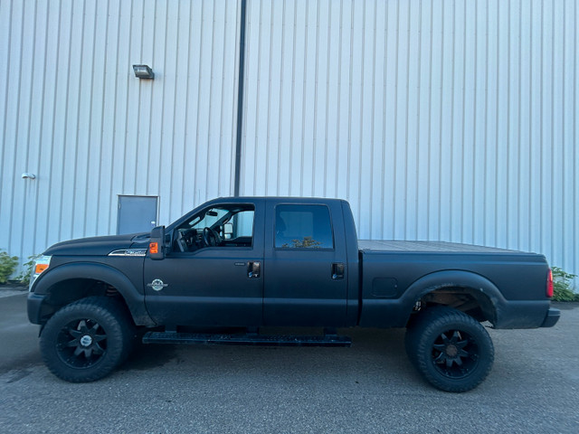 2011 FORD F350 Diesel (Lariat) in Cars & Trucks in Edmonton