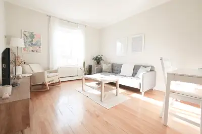 Available for Sept 1 rental - 3-125 Osgoode Street! Please respond to the ad for a link to the virtu...