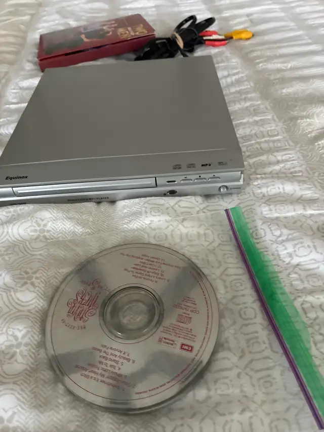 Equinox DVD Player in Stereo Systems & Home Theatre in Red Deer - Image 5