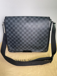 Authentic Louis Vuitton Daniel mm shoulder messenger bag