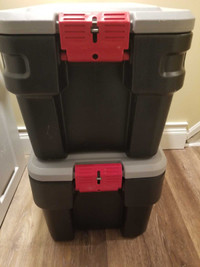 Large Rubbermaid Action Packer Capacity: 90.8 L (24 US gal)
