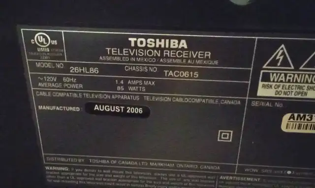 Toshiba  TV 26 inches in TVs in Ottawa - Image 9