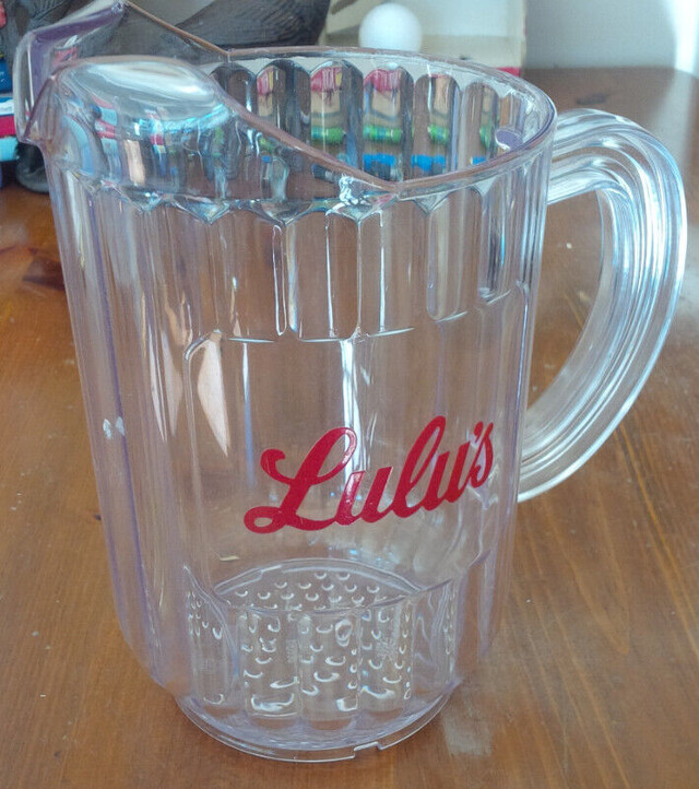 Lulu's Beer Pitcher, 13 Shot Glasses Longest Bar K-W, Now Closed in Arts & Collectibles in Stratford - Image 4