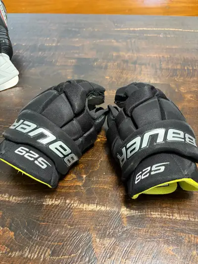 Bauer hockey gloves, View more