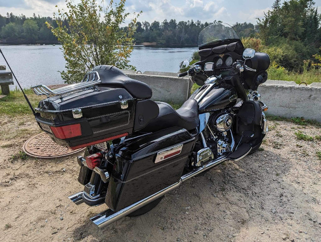 Moto de marque Harley Davidson dans Routières  à Ville de Québec
