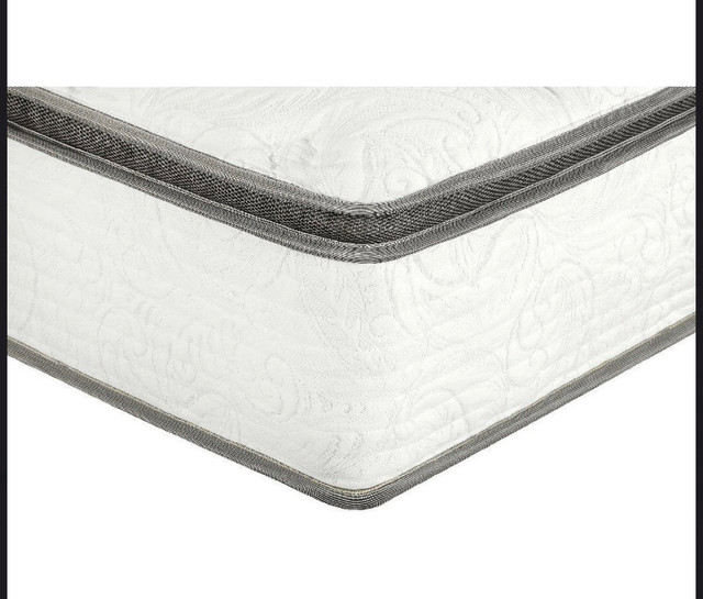 New split king adjustable bed w mattresses  in Beds & Mattresses in Winnipeg