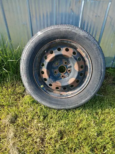 2008 Toyota Camry 5×114.3 16in Great for mounting your snow tires on. 4 Tires and Rims