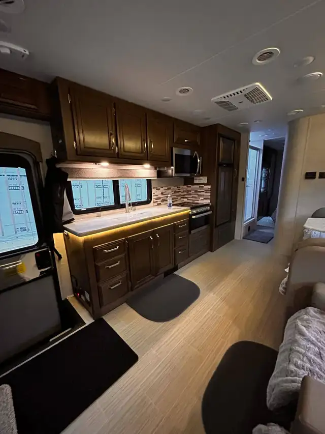 2021 FORD ENTEGRA COACH ESTEEM in RVs & Motorhomes in Laurentides - Image 7