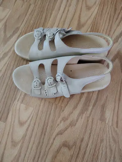 Women's sandals, View more