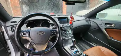 Hyundai genesis coupe 3.8 GTE premium Has everything Heated seat, clean record, no modification, pre...