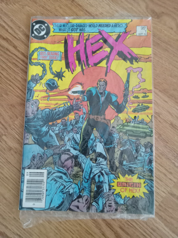 DC HEX COMIC BOOKS 1985 in Comics & Graphic Novels in Saskatoon - Image 3