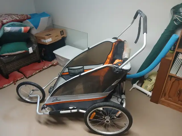 Kid Push/Jogging Trailer Option 1 or 2 kids. Excellent Condition in Strollers, Carriers & Car Seats in Oakville / Halton Region - Image 2