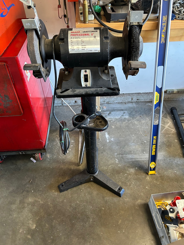 8” Grinder and Steel Brush Setup in Power Tools in Comox / Courtenay / Cumberland