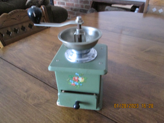 antique coffee grinder in Arts & Collectibles in Ottawa