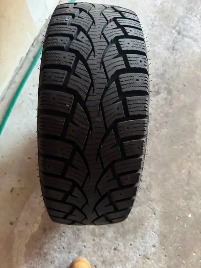 3x Winter Tires on Steel Rims – 205/55R16 – Great Tread in Tires & Rims in Mississauga / Peel Region - Image 5
