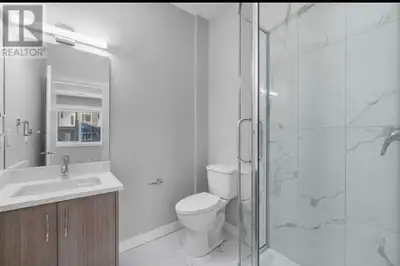 Private Bedroom Available for Rent to single working lady or male in Redstone NE A spacious private...