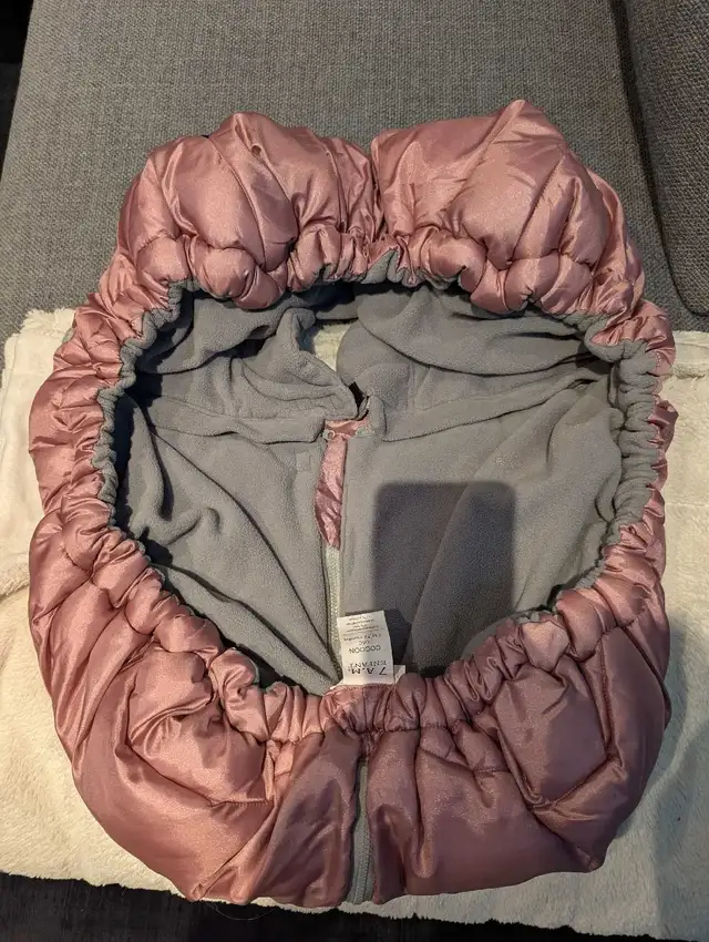 Housse de siège d'auto Cocoon rose 7 AM. in Strollers, Carriers & Car Seats in West Island - Image 3