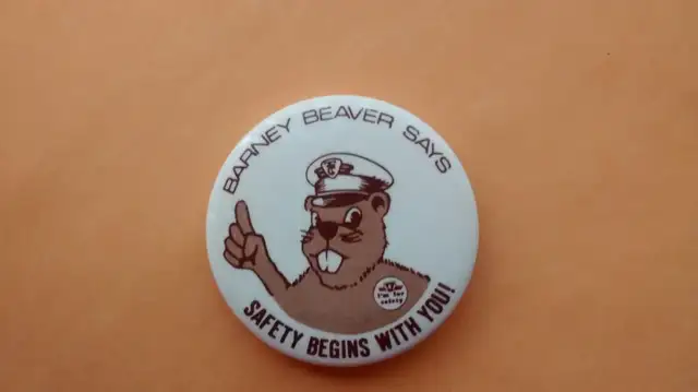 TTC Barney Beaver Vintage Lapel Pin628647448798751228