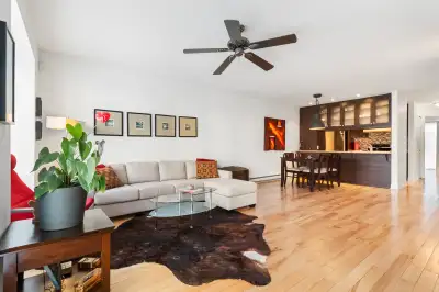 Beau condo 4 1/2 à louer proche du métro et avec stationnement