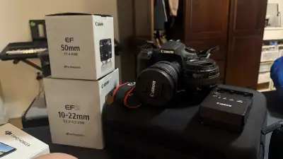 Canon EOS 90D complete photography kit in excellent condition, all gear professionally evaluated at...