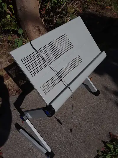 3 available See photos Fully adjustable laptop tables with cooling fans Incorporated Perfect conditi...