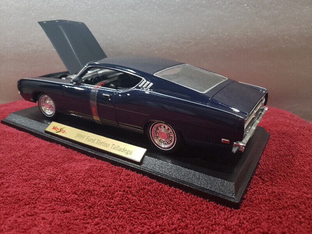 Maisto 1969 Ford Torino Talladega DieCast Special Edition 1 18th in Arts & Collectibles in Sarnia - Image 3