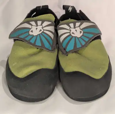 Evolv Venga Kids' Rock Climbing Shoes, View more