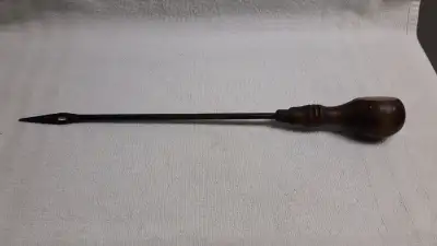 Vintage Toughting Tool, View more