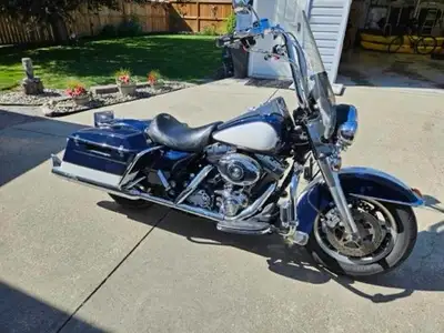 2007 Harley Davidson Road King Police model FLPH ABS Adjustable Rear Shock 1690cc Twin Cam 103 (100h...