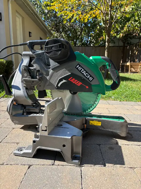 Hitachi C12RSH2 Miter Saw w/ Laser – Excellent in Power Tools in City of Toronto - Image 6