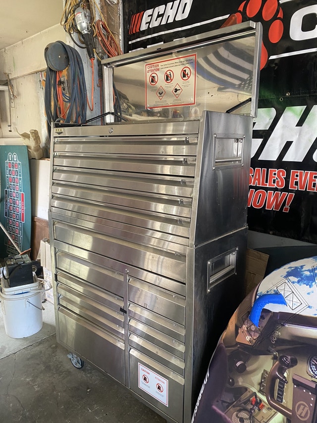***PENDING*** Large NXA 2 tier 16 drawer tool box / chest Tool