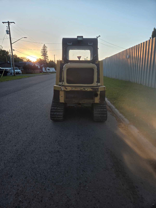 2010 ASV RC30 Skidsteer in Heavy Equipment in Calgary - Image 4