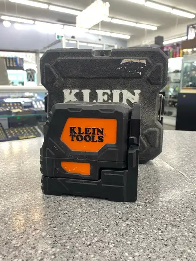 Klein Tools Red Laser Item# 1364365 Great working condition Swap Shop 416-701-1701 WE BUY GOLD BUY S...