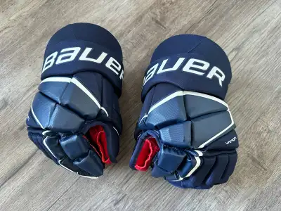 BAUER VAPOR 3X -Almost New Mens Hockey Gloves, View more