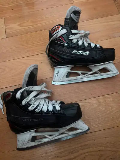 Goalie Skates Youth 13.5D Bauer Vapor, View more