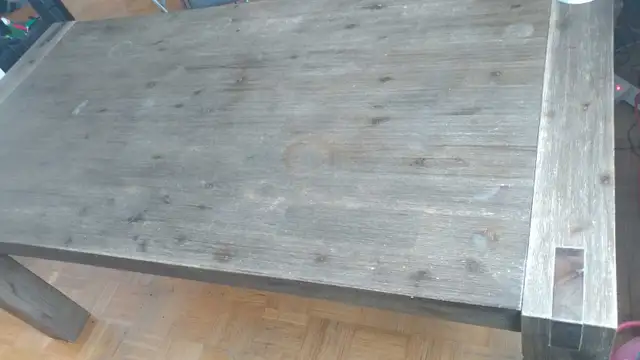 STRUCTUBE DINING TABLE in Dining Tables & Sets in Mississauga / Peel Region - Image 2