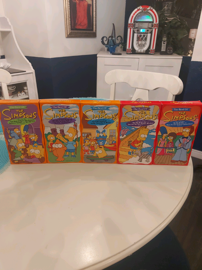 The best of simpsons vhs tapes 10$each
