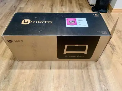 4Moms Breeze Plus Playard with Bassinet & Changer, View more