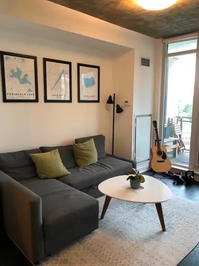2 Bed 2 Bath Furnished Apartment Queen West