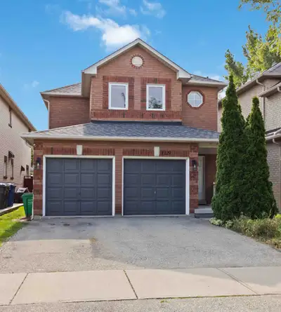3 Bedroom Detached home in Mississauga