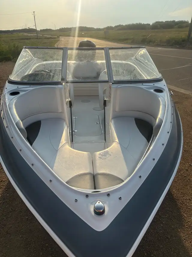 2015 REINELL 18’ in Powerboats & Motorboats in Saskatoon - Image 5