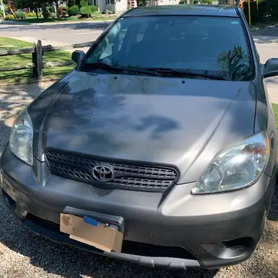 Toyota Matrix XR 2005 186798km. Automatic, A/C, new Catalytic Converter. P/windows, P/mirrors, P/loc...