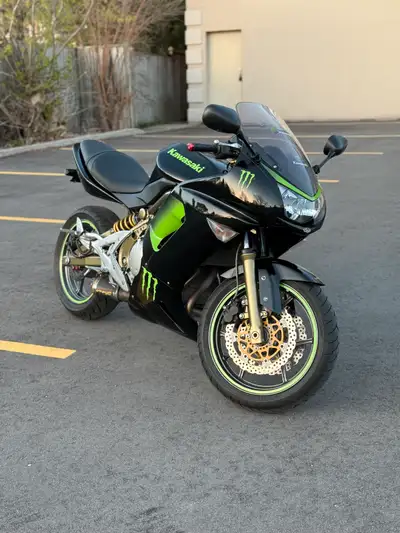 KAWASAKI NINJA 650R MONSTER EDITION 2006 Mature 50 year old rider and being sold with a heavy heart....