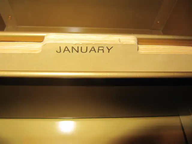Ballonoff Home Products Porta Check File Metal Storage Cir 1960s in Arts & Collectibles in Mississauga / Peel Region - Image 4