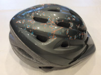 Bike Helmet Female youth/adult 54-58 cm 02/18 Area Hwy 400/Hwy 7