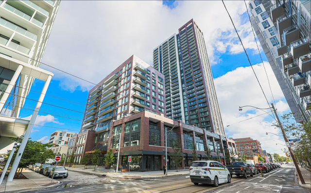 Downtown 1  1 Bed 1 Bath Condo for Rent at Dundas and River